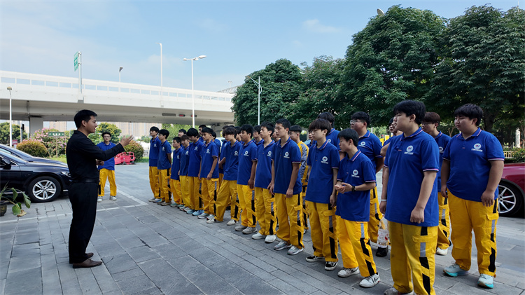 走进玖珑，感受匠心 ——西安万通学子赴玖珑汽车维修游学纪实