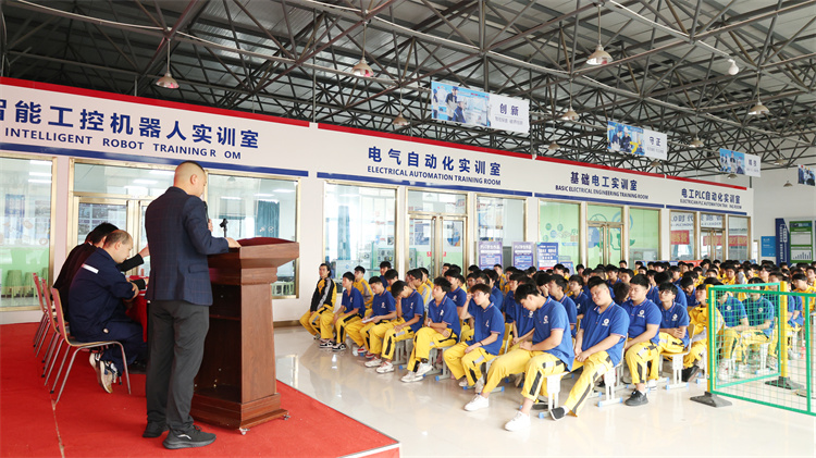 匠心筑梦，技能启航 ——2026西安万通汽车学校“教学质量提升百日工程”启动仪式圆满举行