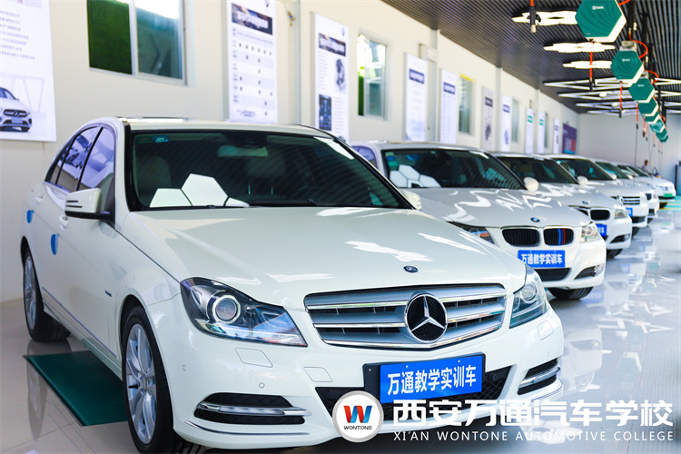 为什么现在坚持实施“中考分流”？